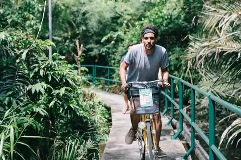 Bike through the jungle in Bangkok
