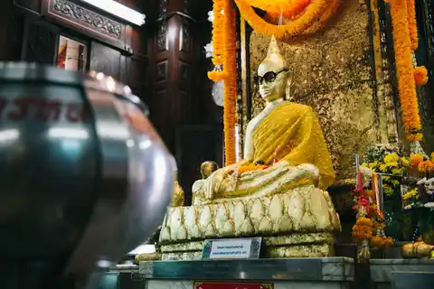 Buddha wearing Sunglasses